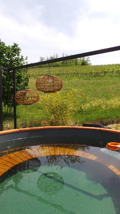 Sotto La Vigna suite Adults only vacation Montegrosso dʼAsti Esterno foto