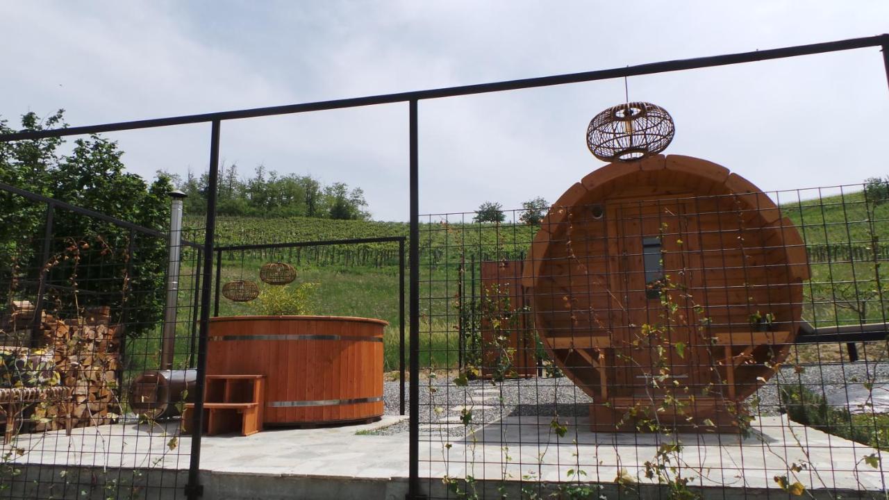 Sotto La Vigna suite Adults only vacation Montegrosso dʼAsti Esterno foto
